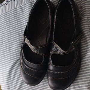 Clarks Black Textured Women's Loafers